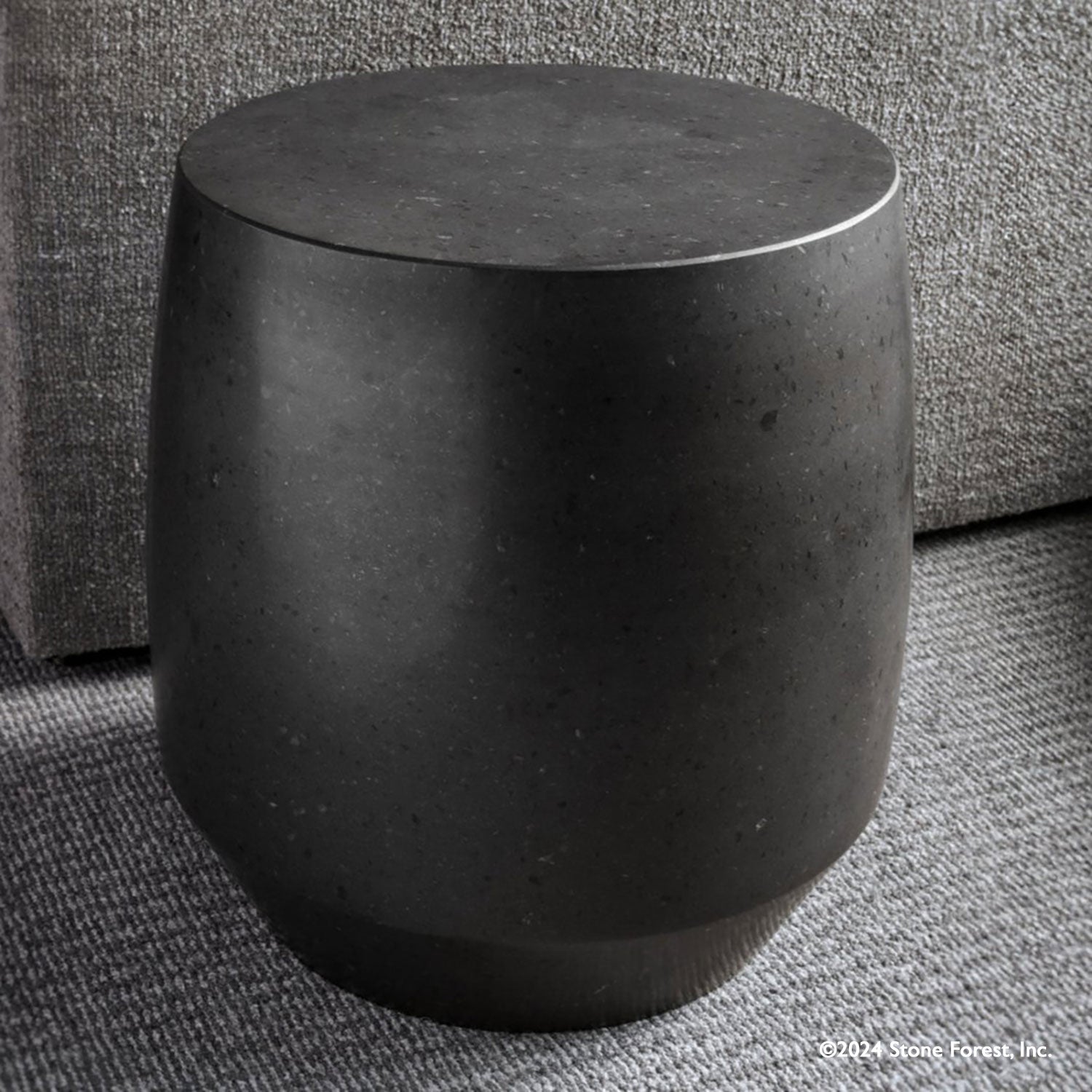 Siena side table in honed basalt