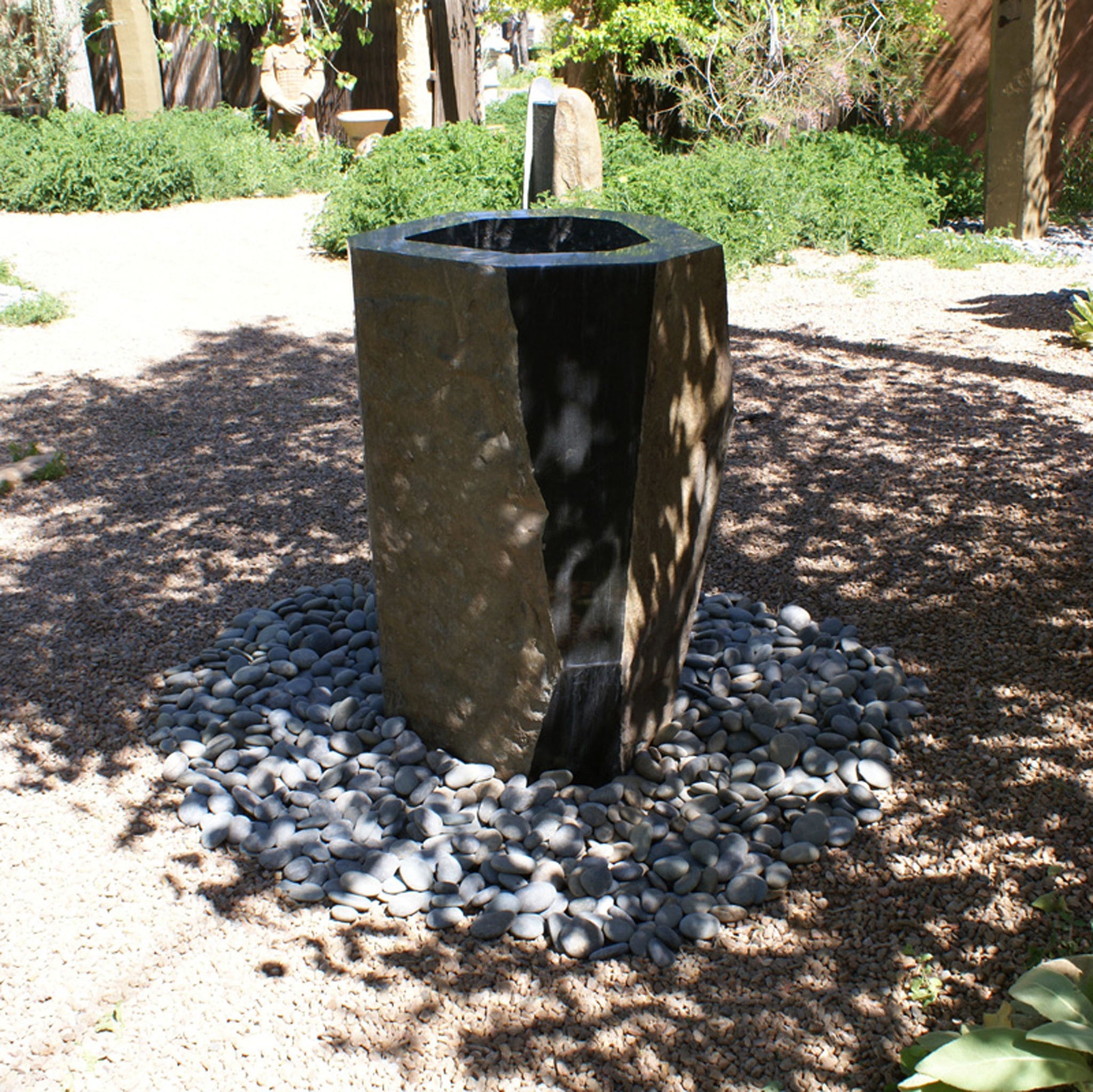 Fountain Installed with Fountain Installation Reservoir, 44 inch