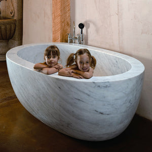Oval Bathtub image 4 of 4