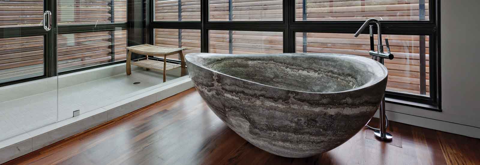 Papillon Bathtub in Silver Travertine
