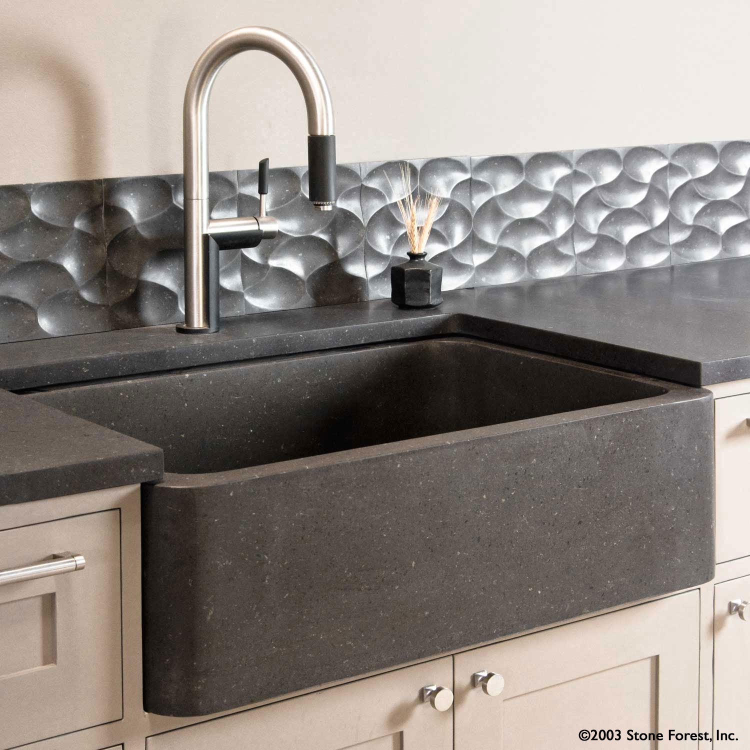 Polished Front Farmhouse Sink carved from Noce Basalt