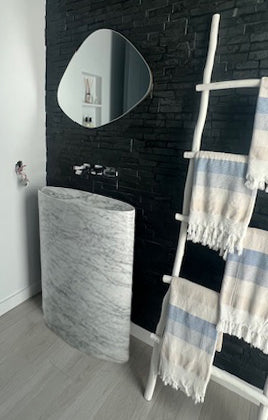 Infinity Bath Pedestal in carrara marble