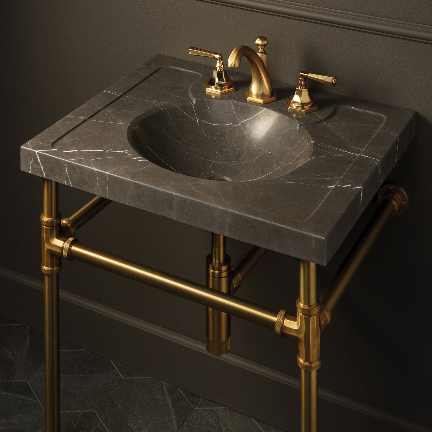 Vintage washbasin in marquina taupe marble