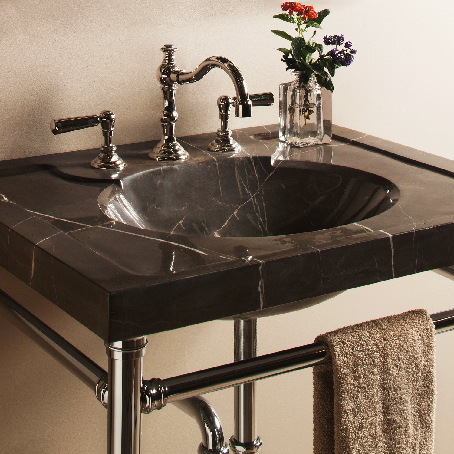 Custom vintage washbasin in nero marquina marble
