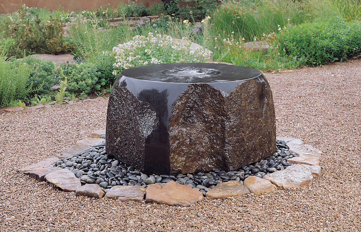 Maru Fountain in Basalt