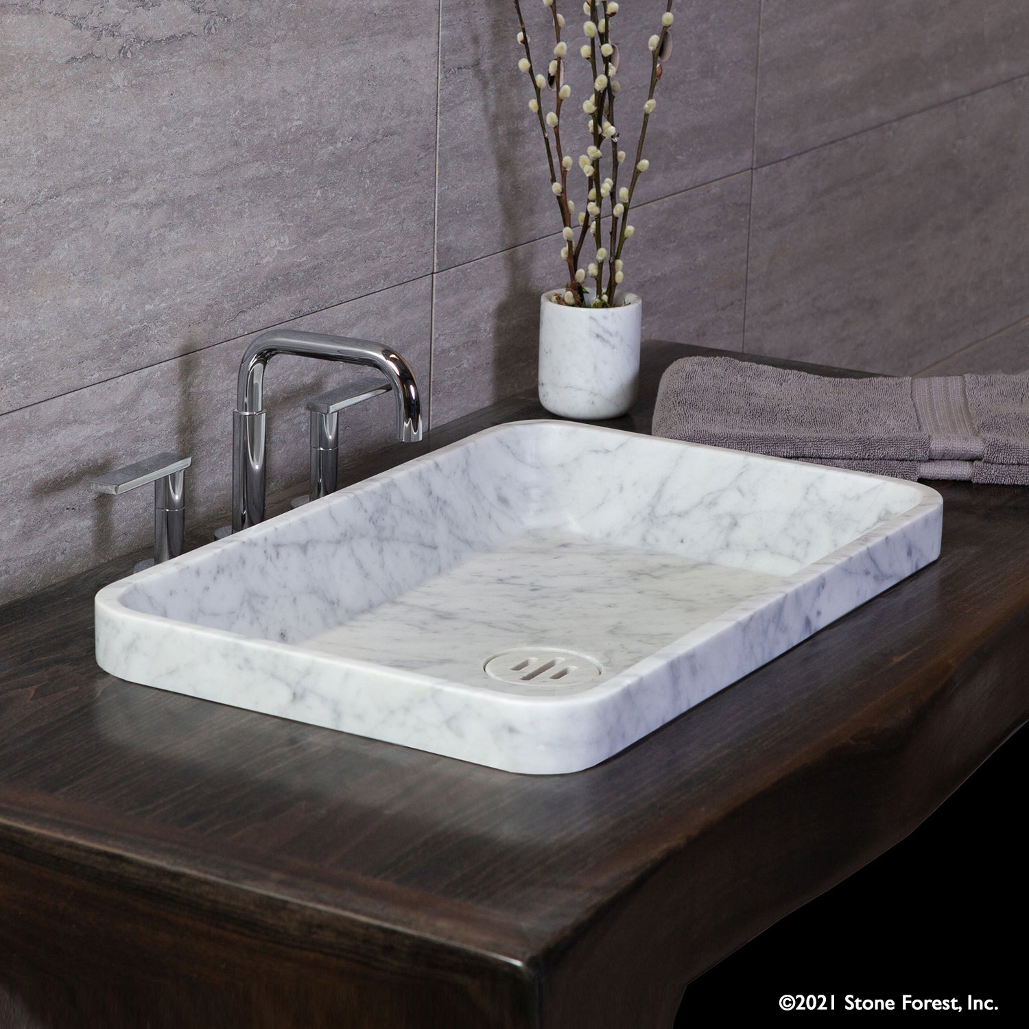 Contour rectangular drop in bath sink in carrara marble