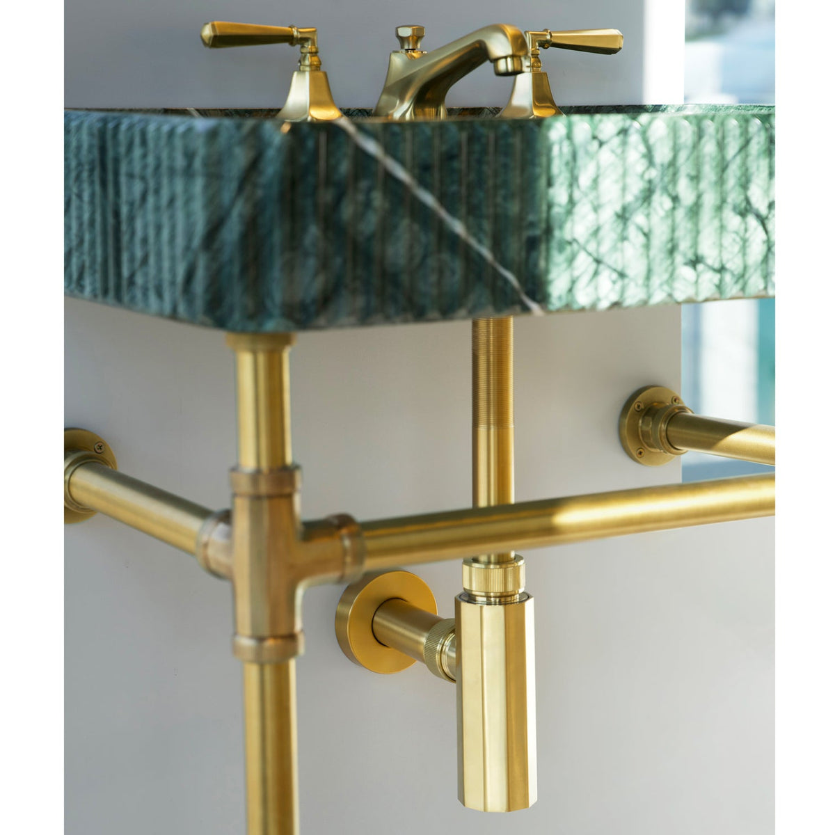 Elemental Facet Lav Trap installation shot image 2 of 5