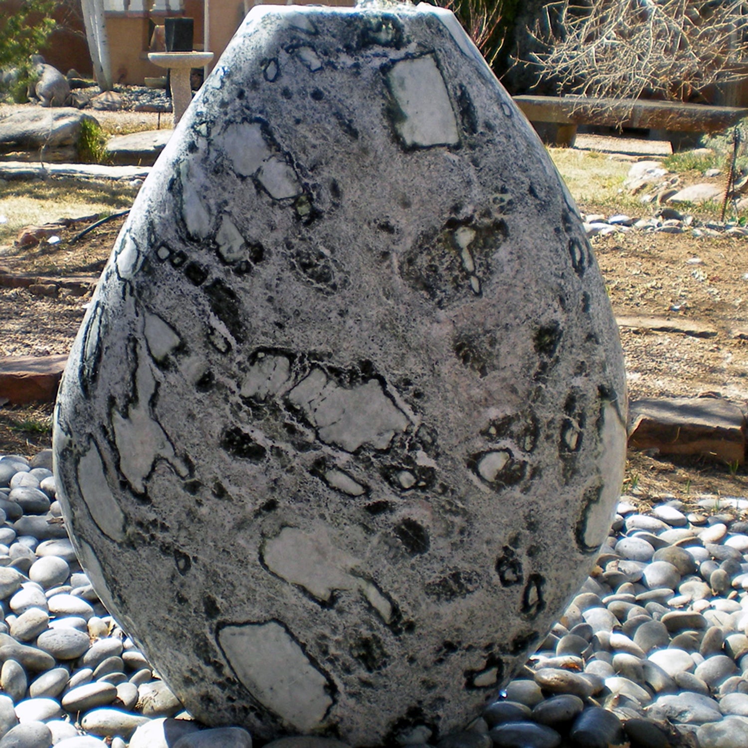 Pebble Fountain in green marble