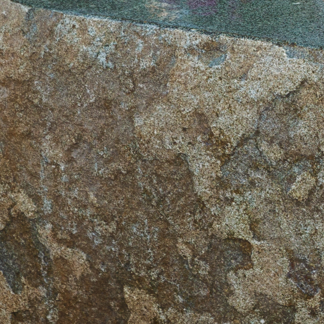 Natural boulder sample