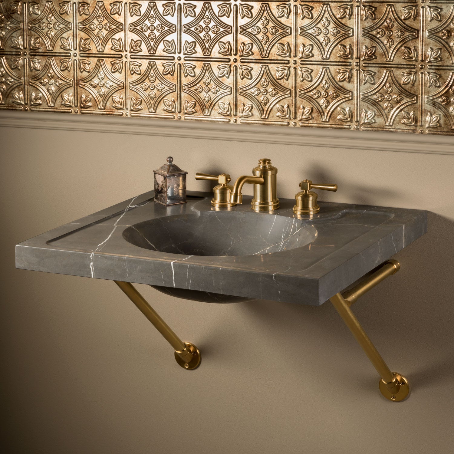 Vintage washbasin in marquina taupe marble