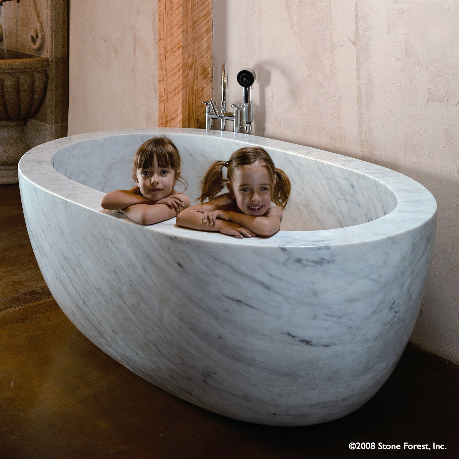 Carrara Marble Oval Bathtub
