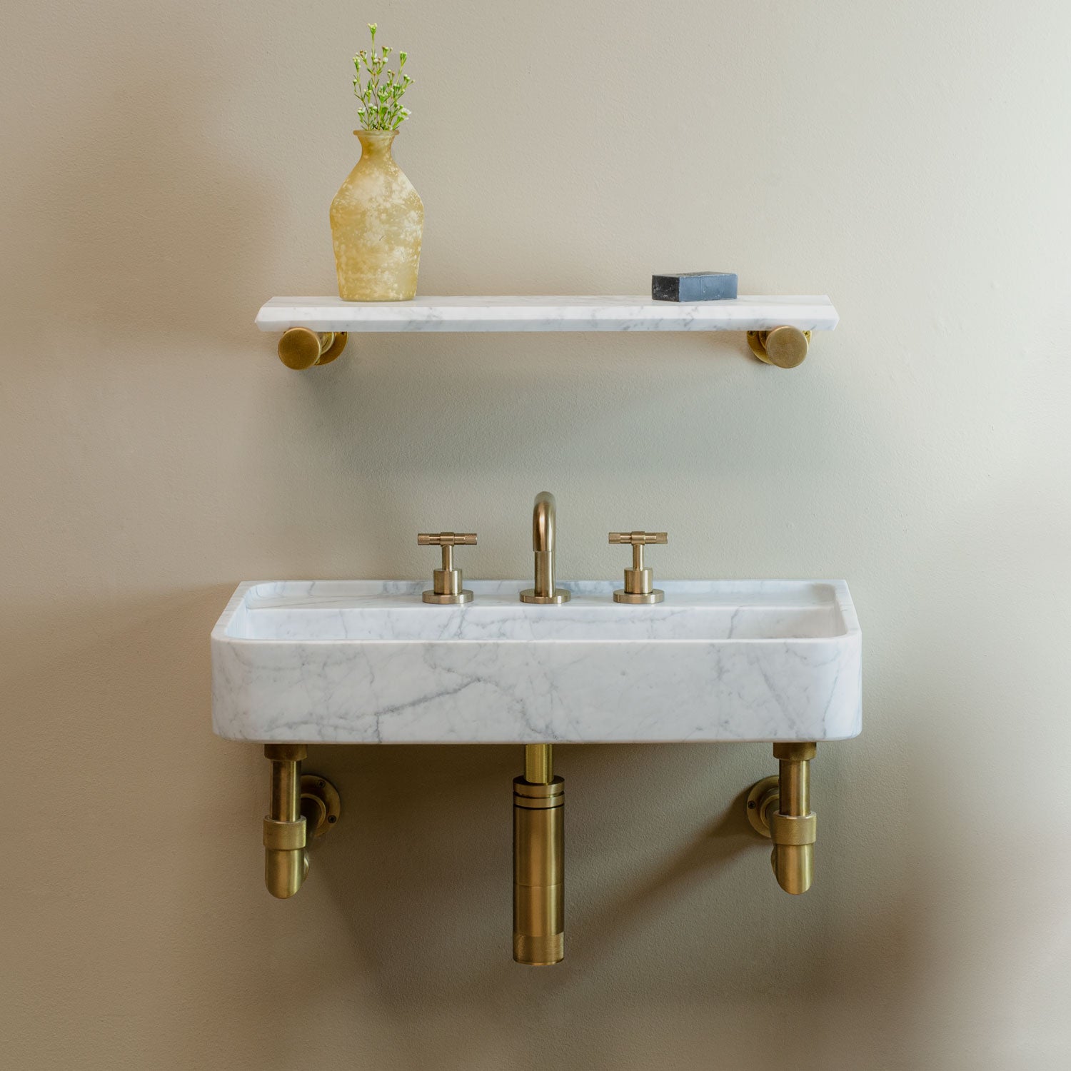 Lumbre Bath Sink wall mounted on aged brass Elemental Classic Wall Unit